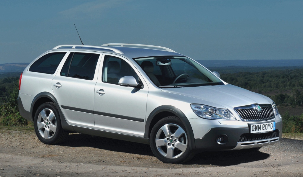 Фото автомобиля Skoda Octavia Scout 2014