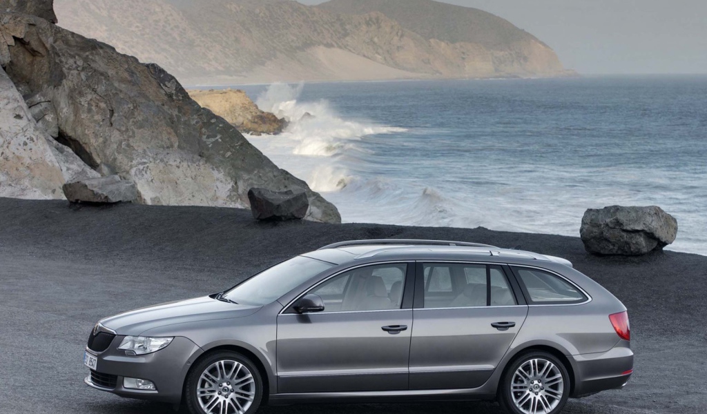 Надежный автомобиль Skoda SuperB