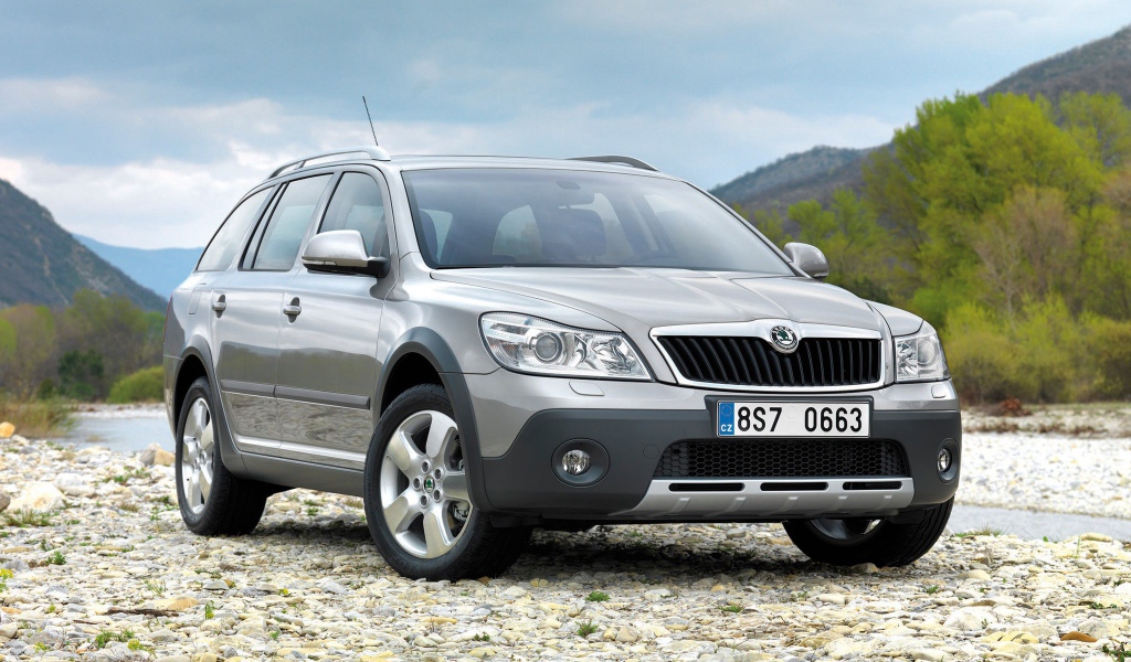 Надежная машина Skoda Octavia Scout 2014