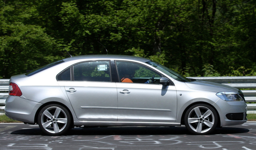 Надежная машина Skoda Rapid