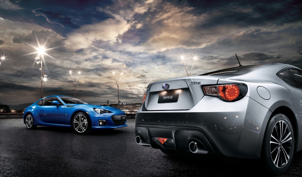 Красивый автомобиль Subaru BRZ в Москве