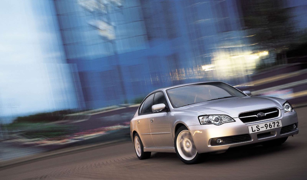 Автомобиль марки Subaru модели Legacy