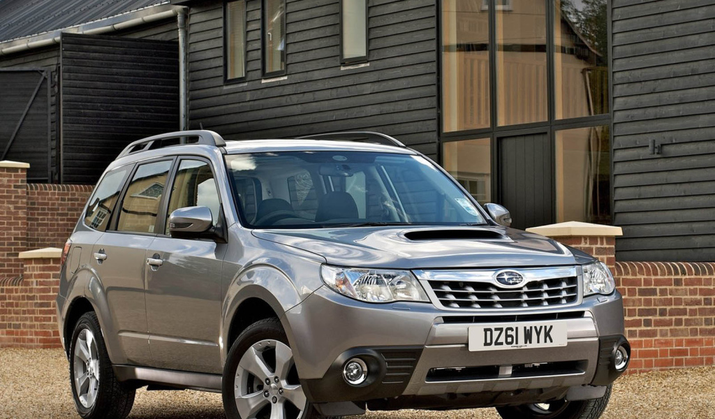 Надежная машина Subaru Forester 2013