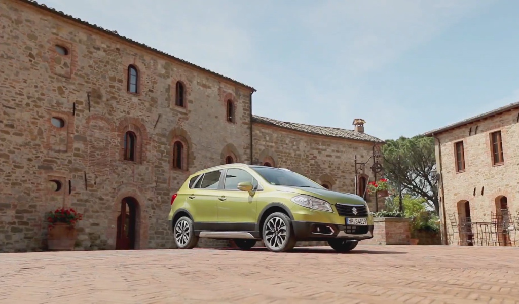 Новый автомобиль Suzuki S-Cross 2014