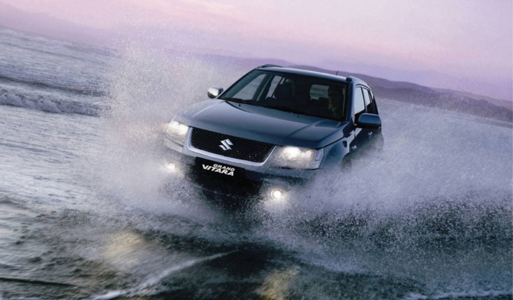 Надежная машина Suzuki Grand Vitara 2014