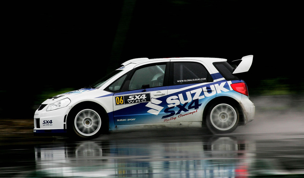 Красивый автомобиль Suzuki SX4