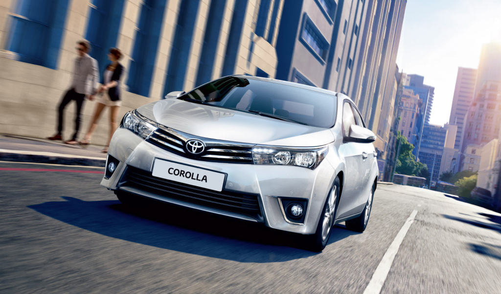 Красивый автомобиль Toyota Corolla 2014