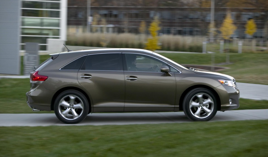 Новый автомобиль Toyota Venza