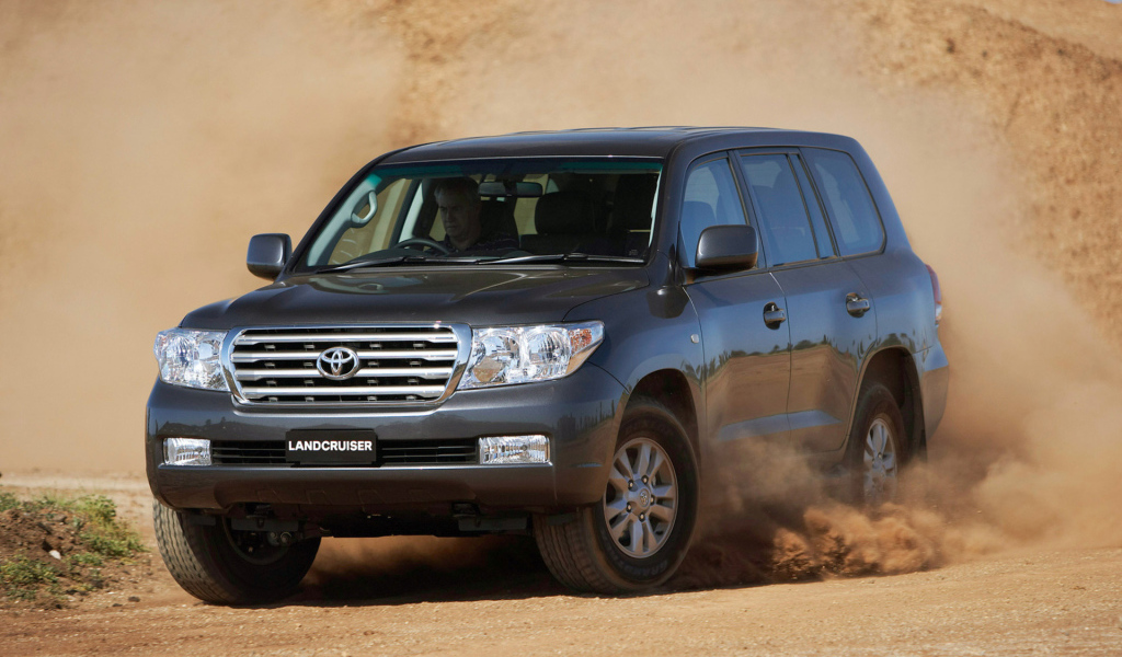 Фото автомобиля Toyota Land Cruiser 200