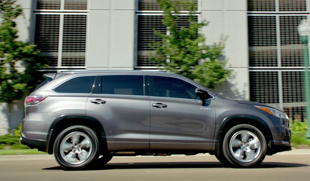 Надежный автомобиль Toyota Highlander 2014