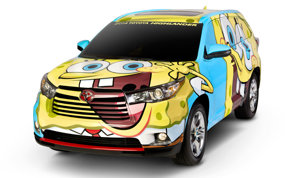 Автомобиль марки Toyota модели Highlander 2014