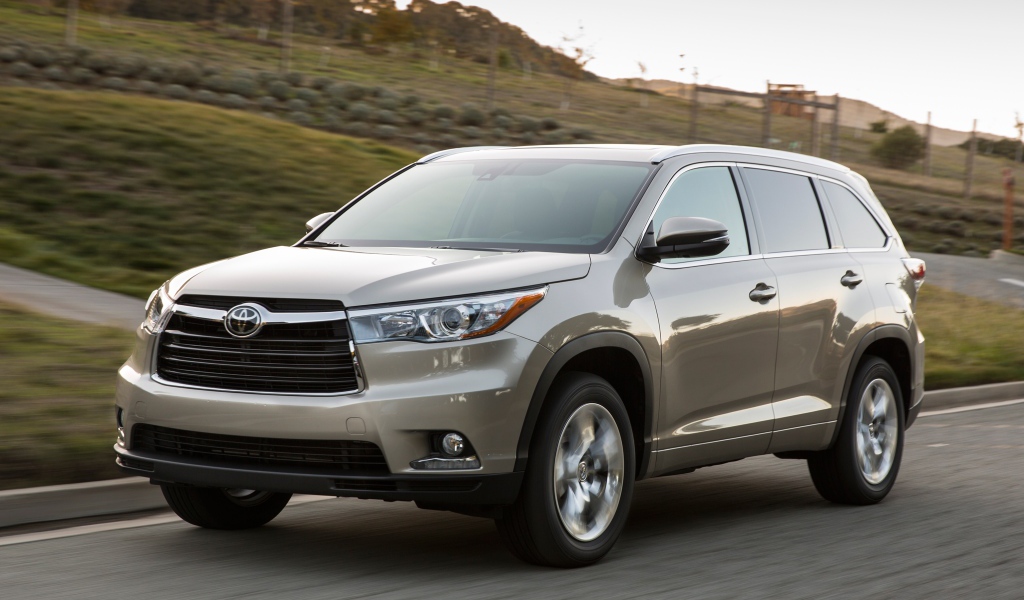 Новая машина Toyota Highlander 2014