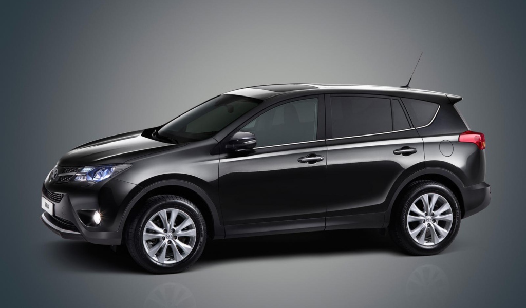 Новая машина Toyota RAV4