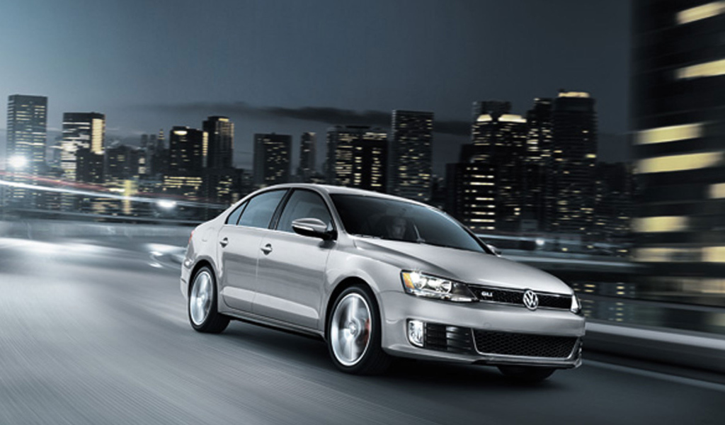 Красивый автомобиль Volkswagen Jetta