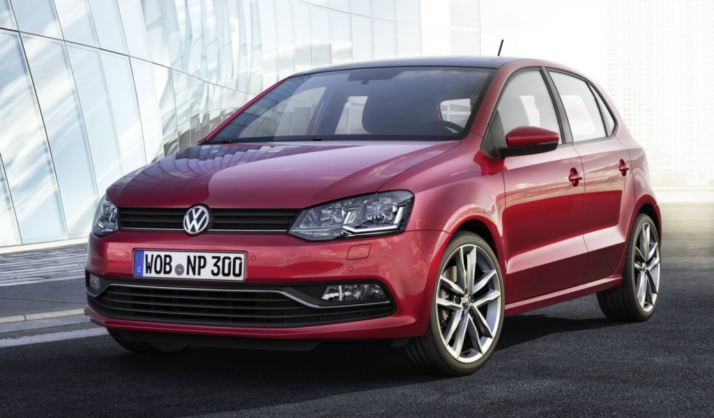 Красивый автомобиль Volkswagen  Polo (Поло) 2014 в Москве