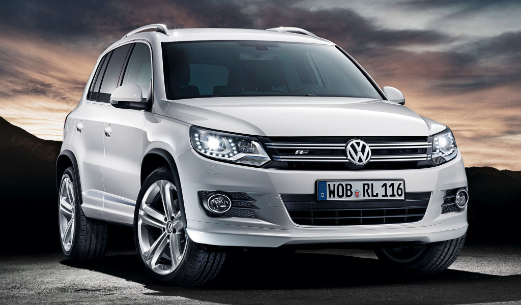 Красивый автомобиль Volkswagen  Taigun 2014 в Москве