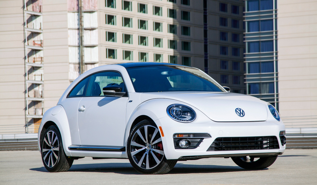 Автомобиль марки Volkswagen Beetle 2014