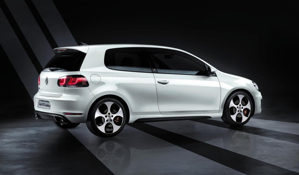 Дизайн автомобиля Golf GTI 2014 года