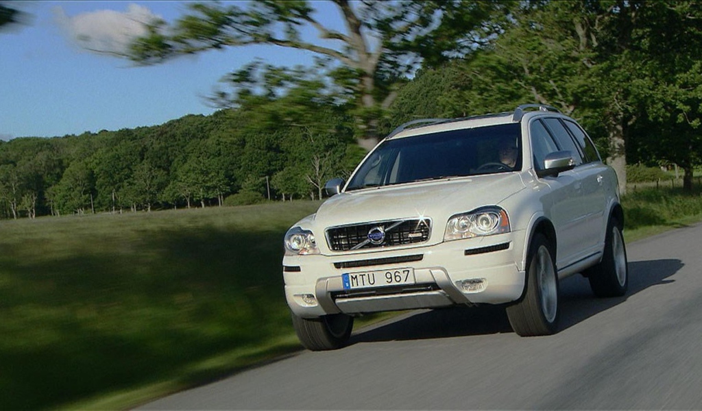 Надежная машина Volvo  xc90 2014
