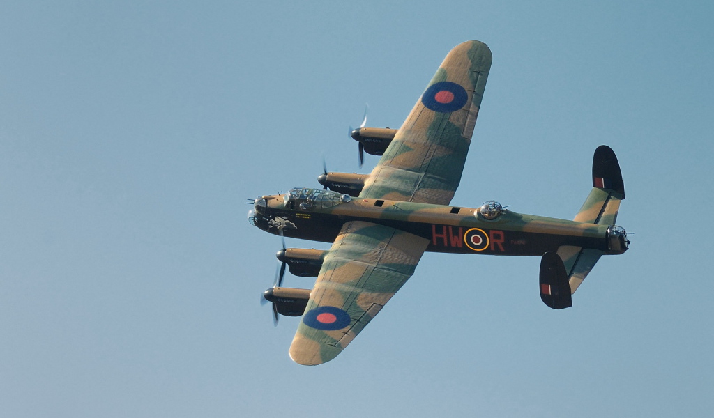 Самолет Ланкастер