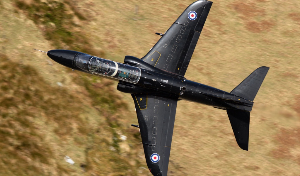 Черный самолет