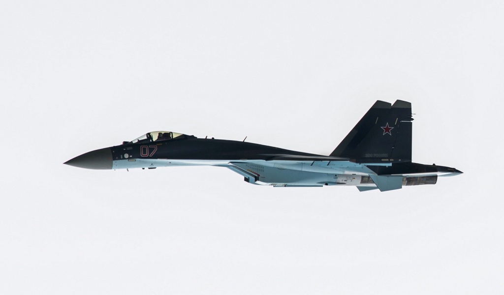 Полет нового истребителя