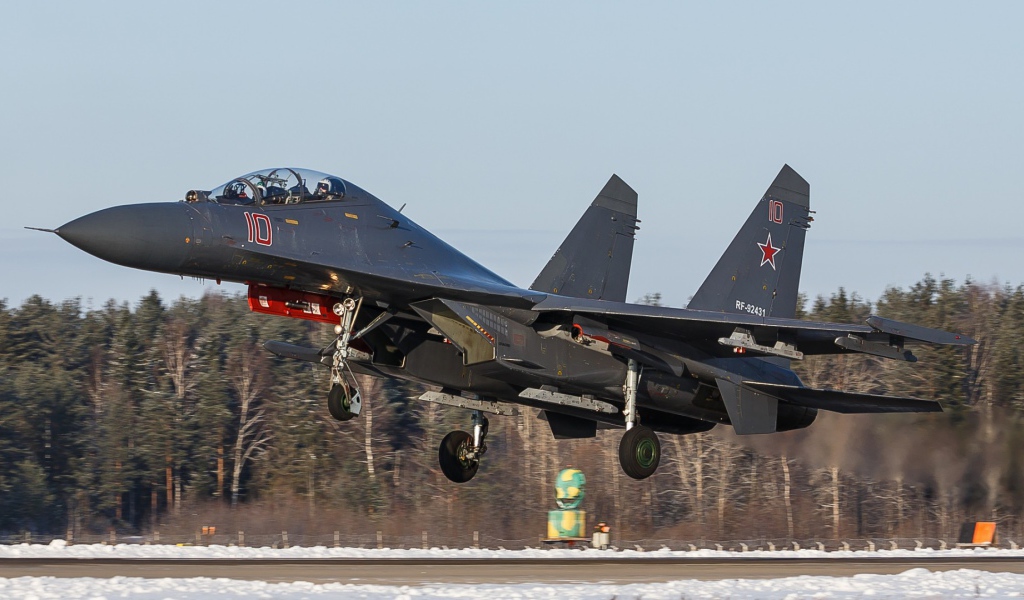 Посадка российского истребителя