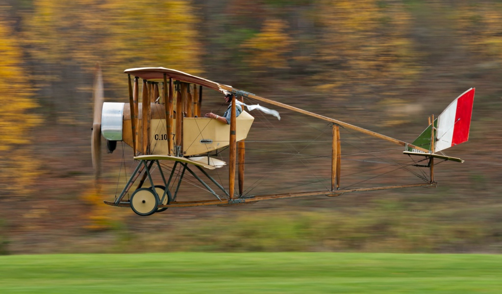 Деревянный самолет