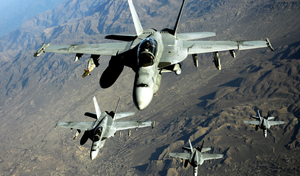 Самолеты над горами