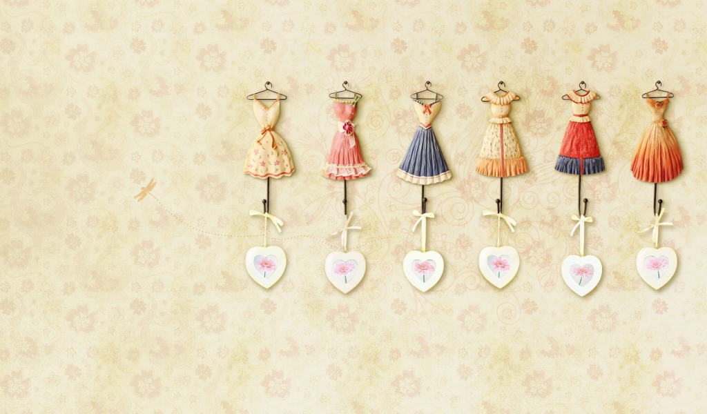 Платья с сердечками