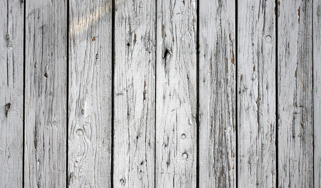 Крашеное дерево