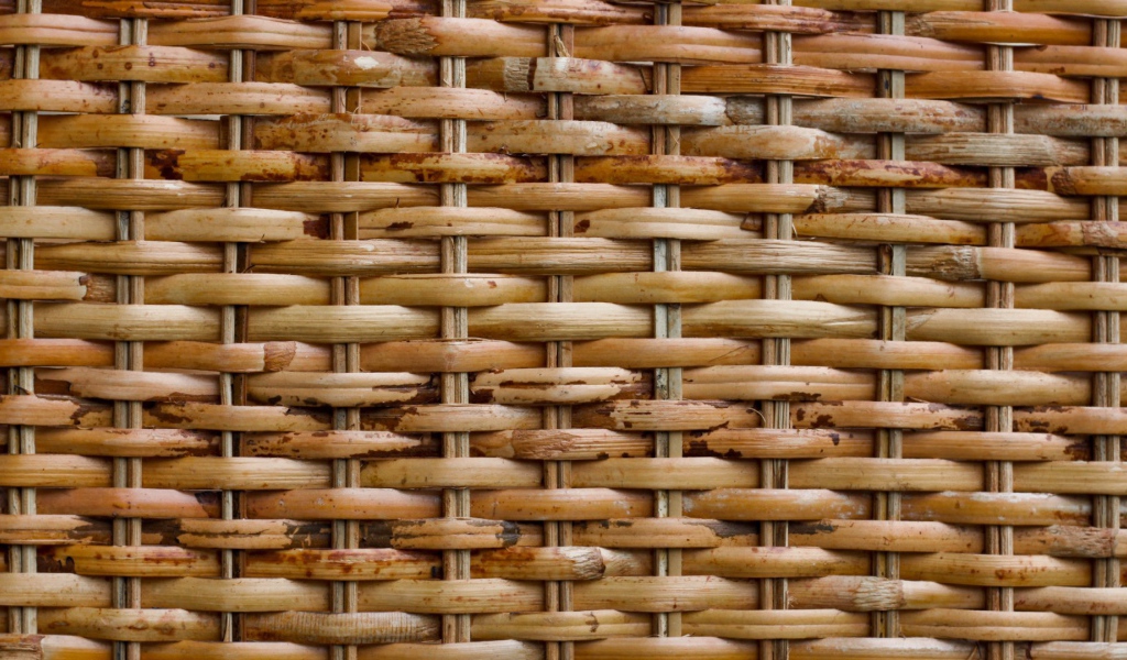 Плетенная корзина