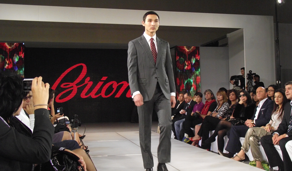 Показ мод Brioni