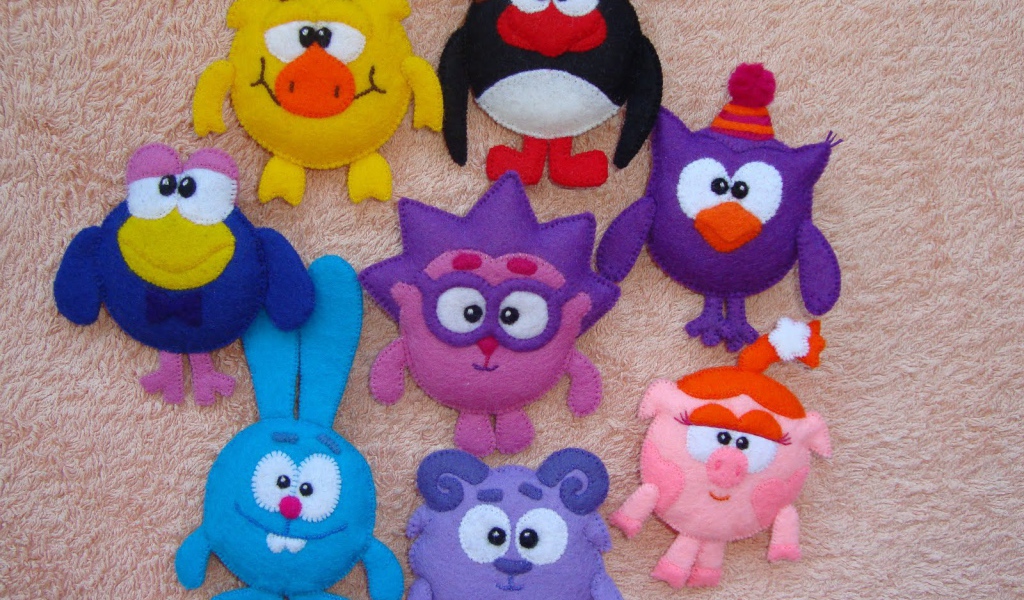 Фигурки героев мультфильма Смешарики