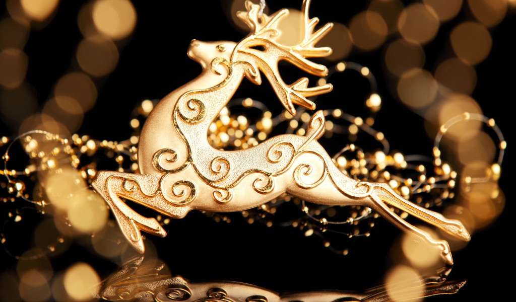 Фигурка оленя