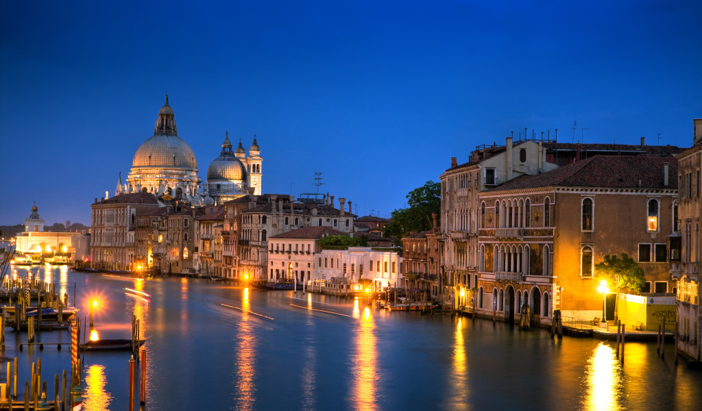 Гранд канал в Венеции
