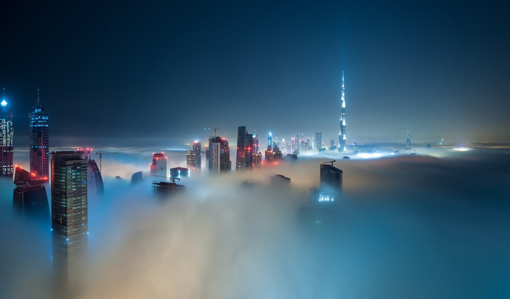 Дубай в тумане