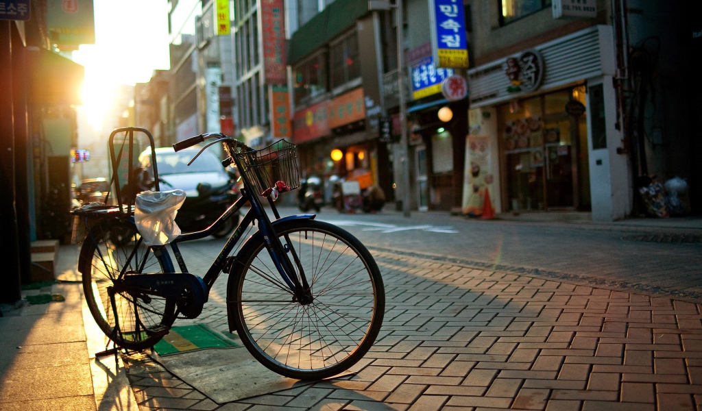 Велосипед на Корейской улице