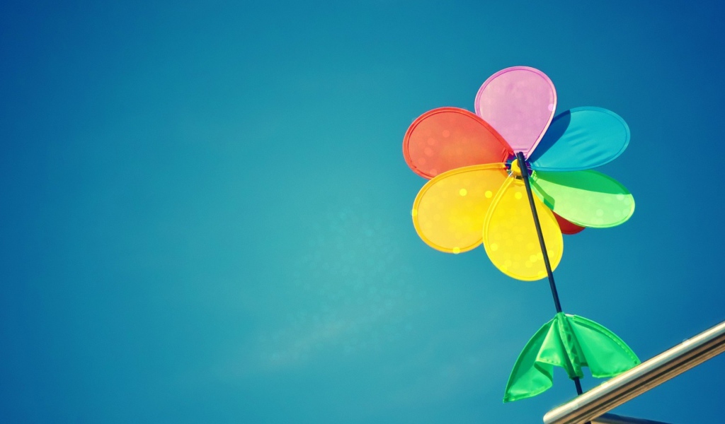 Cемицветик с листом