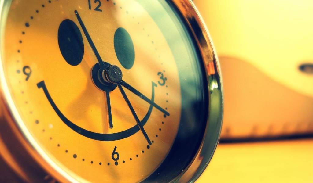 Часы с улыбкой