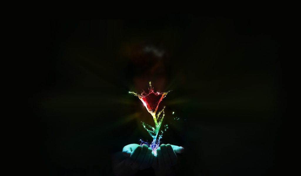 Водяной цветок в руках