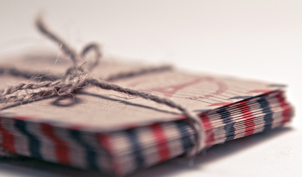 Конверты перевязанные веревкой