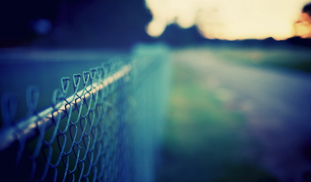 Забор из проволочной сетки