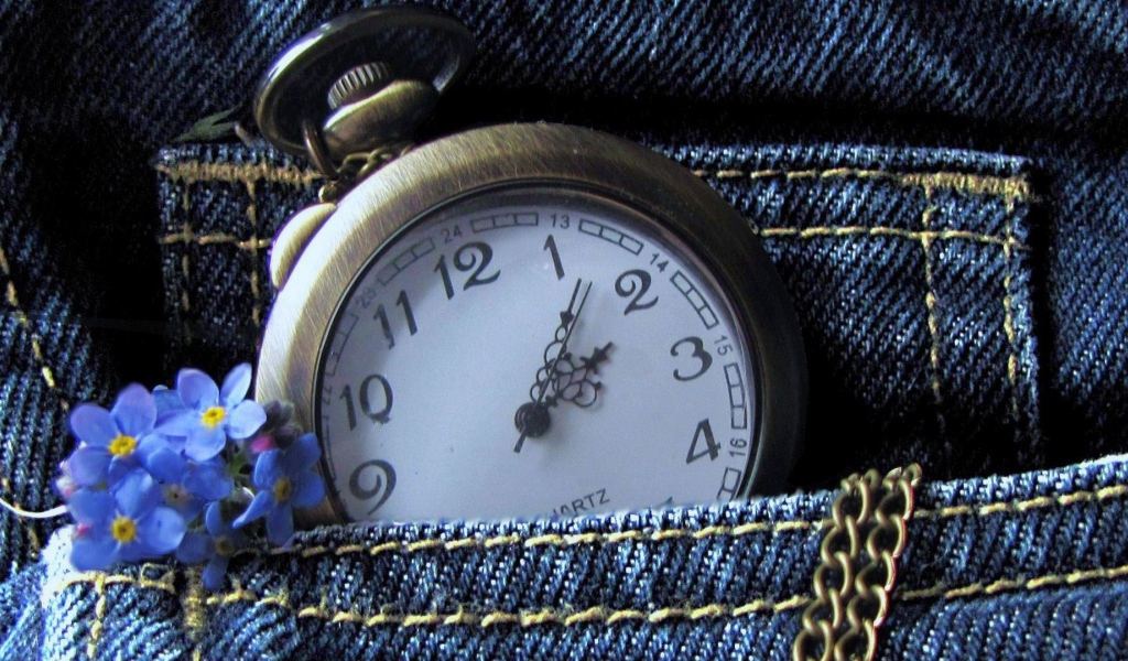 Часы в джинсах