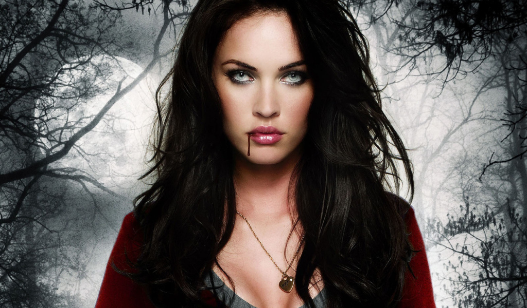 Меган Фокс в роли вампира