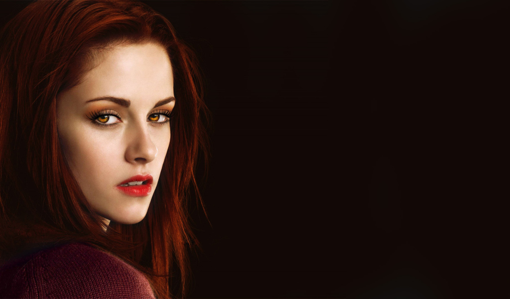 Рыжая девушка вампир