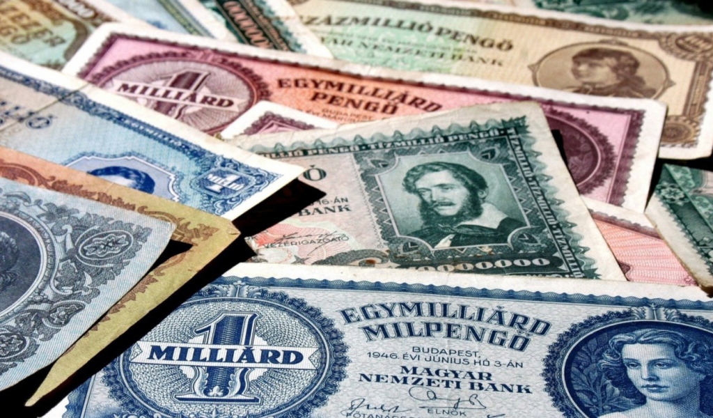 Купюры в один миллиард