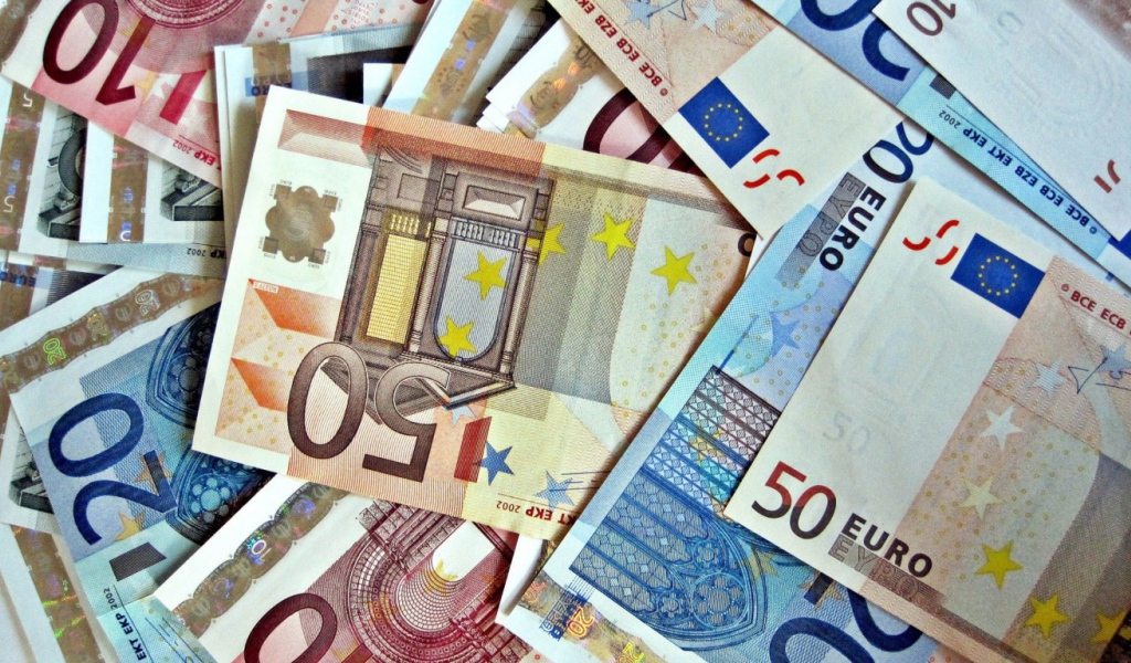 Деньги валюта Евросоюза