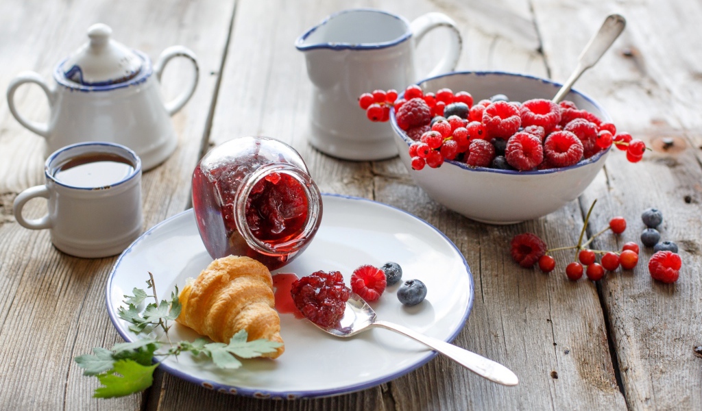 Десерт из ягод