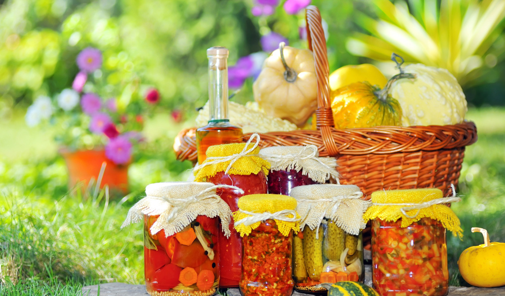 Корзина с овощами